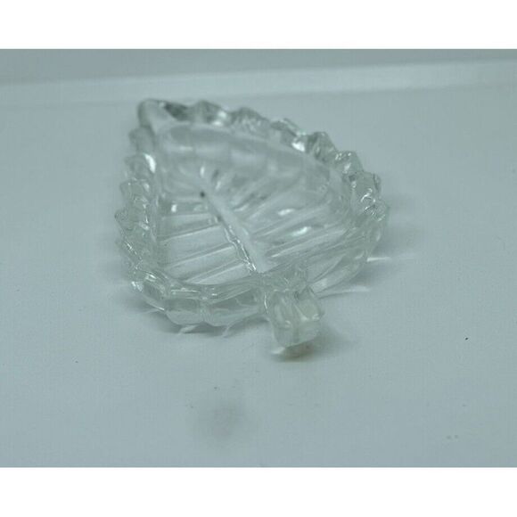 Vtg Glass Leaf Ashtray Dish Bowl - Boho Cottagecore Plant Holder Home Decor - Picture 2 of 5